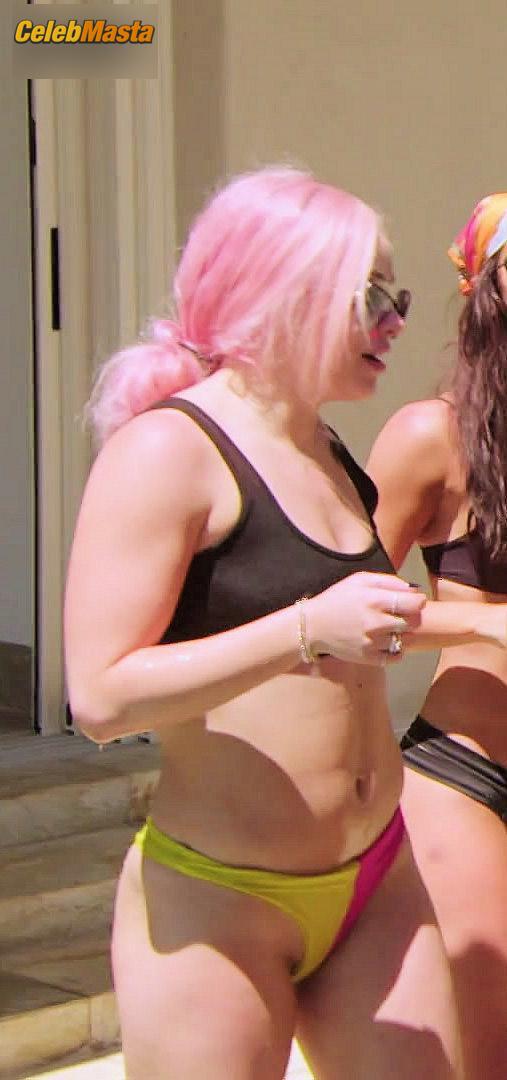 Liv Morgan Photo Gallery from Total Divas photo 6