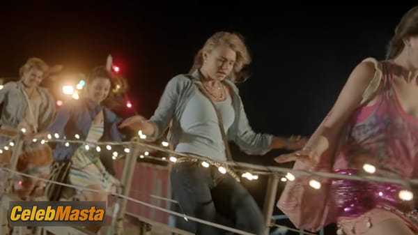Photo Gallery: Indiana Evans in Blue Lagoon The Awakening photo 10