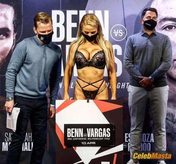 Ebanie Bridges Photo Set: Shows Off Her Hot Tits Before The Fight photo 1
