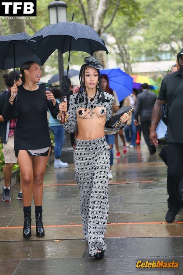 Photo Gallery: Coi Leray Seen Braless Flaunting Her Tits At The Moschino Show In New photo 4
