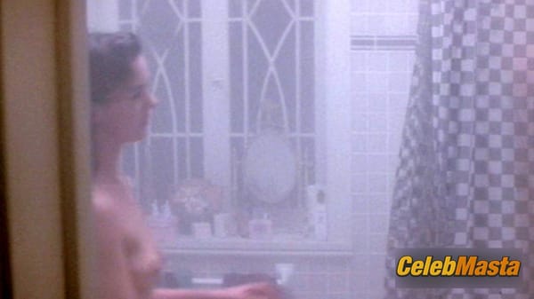 Elizabeth Perkins Photo Set from He Said, She Said photo 5
