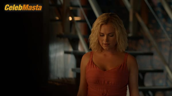 Eliza Taylor Photo Collection from The 100 photo 9
