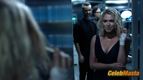 Eliza Taylor Photo Collection from The 100 photo 13