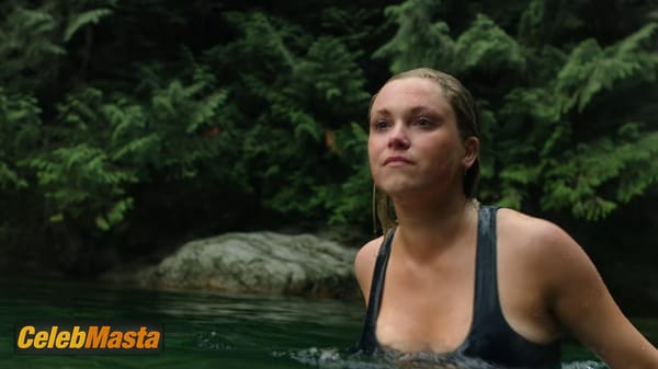 Eliza Taylor Photo Collection from The 100 photo 22