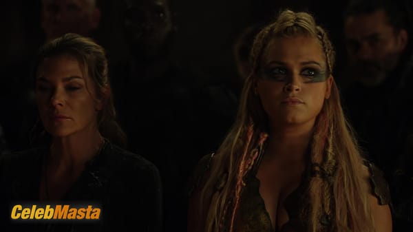 Eliza Taylor Photo Collection from The 100 photo 35