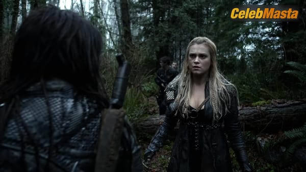 Eliza Taylor Photo Collection from The 100 photo 50