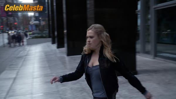Eliza Taylor Photo Collection from The 100 photo 55
