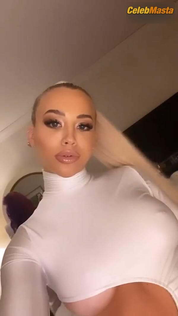 Tammy Hembrow Pics: Shows Her Boobs In A Tight Top Posing For Instagram photo 5