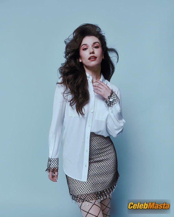 Grace Fulton Photo Set: Photoshoot For Mood Magazine photo 5