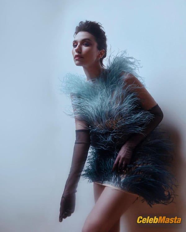Grace Fulton Photo Set: Photoshoot For Mood Magazine photo 6
