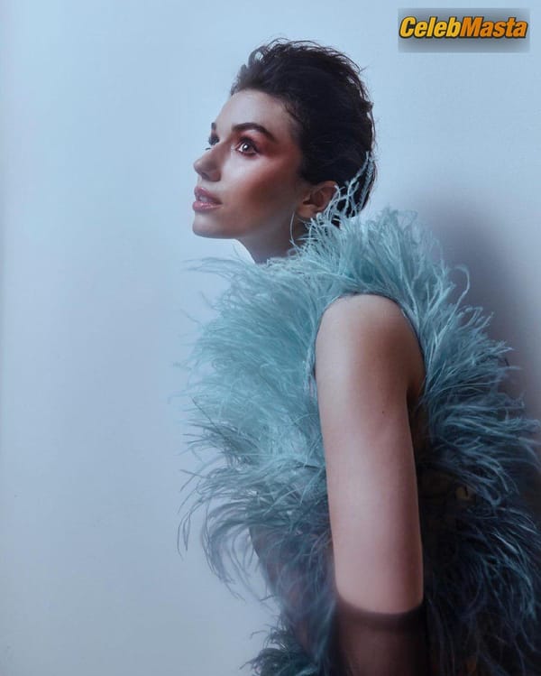 Grace Fulton Photo Set: Photoshoot For Mood Magazine photo 7