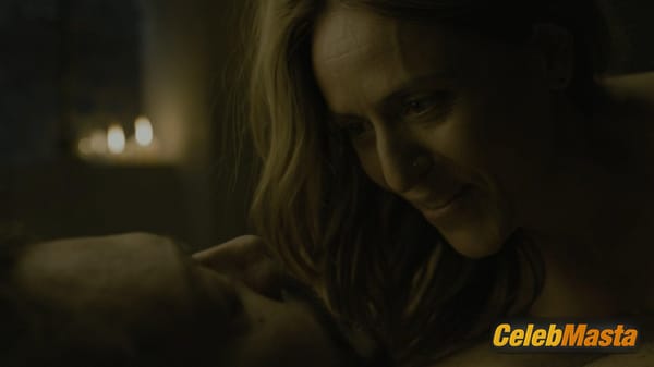 Itziar Ituno Photo Gallery from La Casa De Papel photo 8