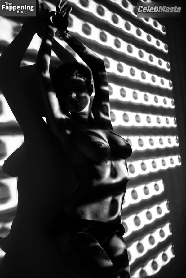 Giorgia Soleri Photo Set: & Collection photo 6