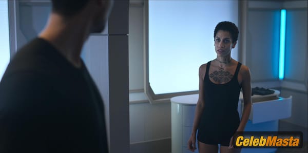 Dominique Tipper Scene Photos Gallery from The Expanse photo 2