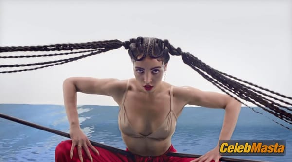FKA twigs Pics: Pendulum photo 9