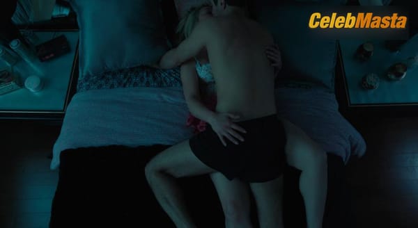 Photo Gallery: Elisabeth Rohm in Sleeping With Danger photo 6