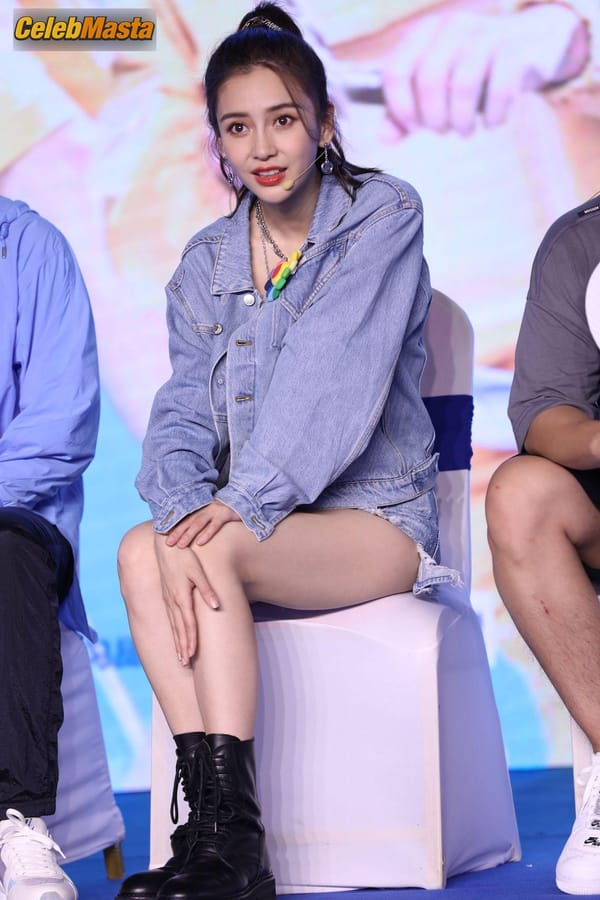 Angelababy Photo Gallery: Flaunts Attends The Press Conference Of Chinese Variety Show photo 1