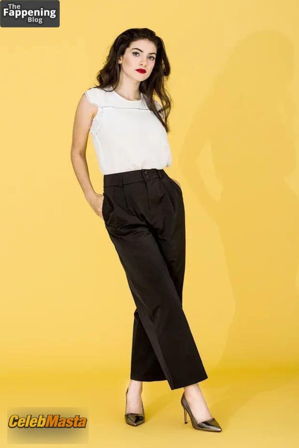 Ella Rubin Photos: Photos Collection photo 4