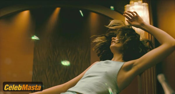 Photo Gallery: Diana Silvers in The Killer photo 5