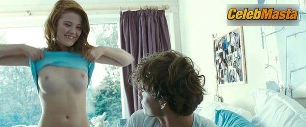 Photo Gallery: Amy Wren in U Want Me 2 Kill Him? photo 6