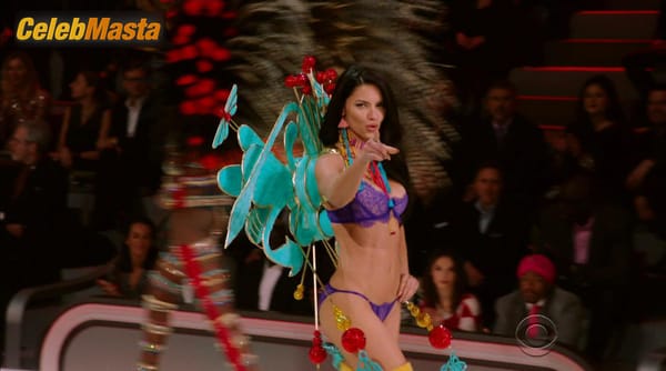 Adriana Lima Photo Collection from Victoria’s Secret The Tour ’23 photo 19