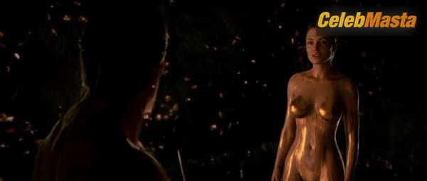 Angelina Jolie Photo Gallery from Beowulf photo 4