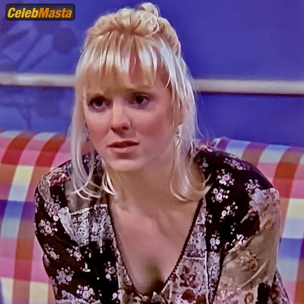 Anna Faris Scene Photos Gallery from Friends photo 2
