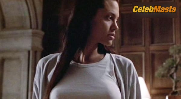 Angelina Jolie Photo Set from Lara Croft Tomb Raider photo 2