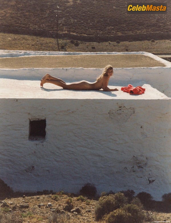 Anna Ewers Photo Set: Posing Almost Topless In A Photoshoot By Henrik Purienne photo 5