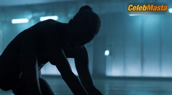 Caity Lotz Photo Set from The Machine photo 30