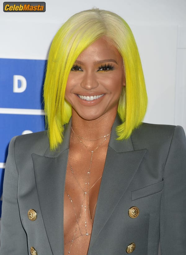 Cassie Ventura Pics: Braless At The 2016 Mtv Vma In Nyc photo 7