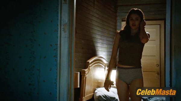 Margaret Qualley Photos from The Leftovers photo 9