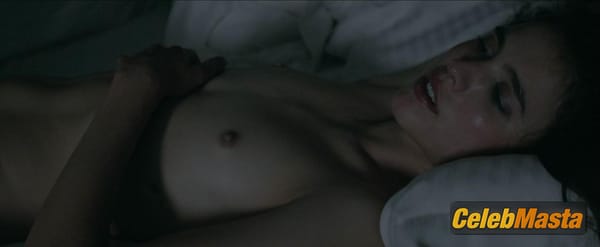 Margaret Qualley Pics from the Set of Stars At Noon photo 7