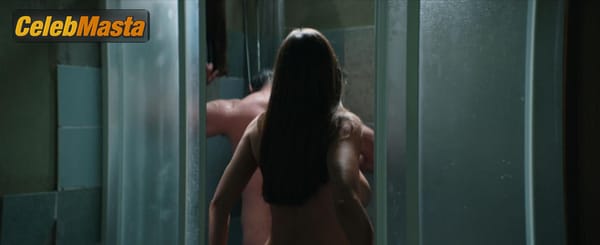 Sofia Vergara Scene Photos Gallery from Bent photo 5