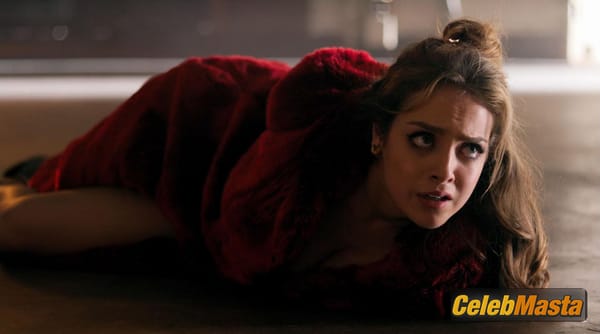 Elizabeth Gillies Photo Set from Dynasty photo 87