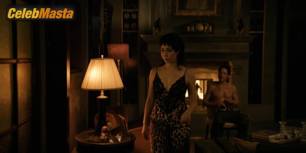 Cristin Milioti Scene Photos Gallery from The Penguin photo 18