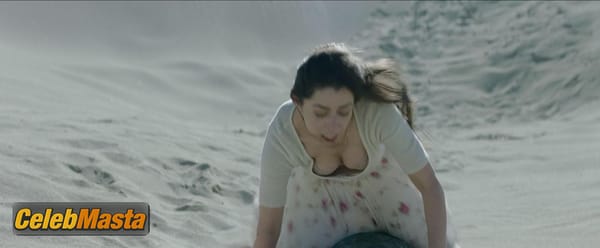 Cristin Milioti Scene Photos Gallery from The Penguin photo 45