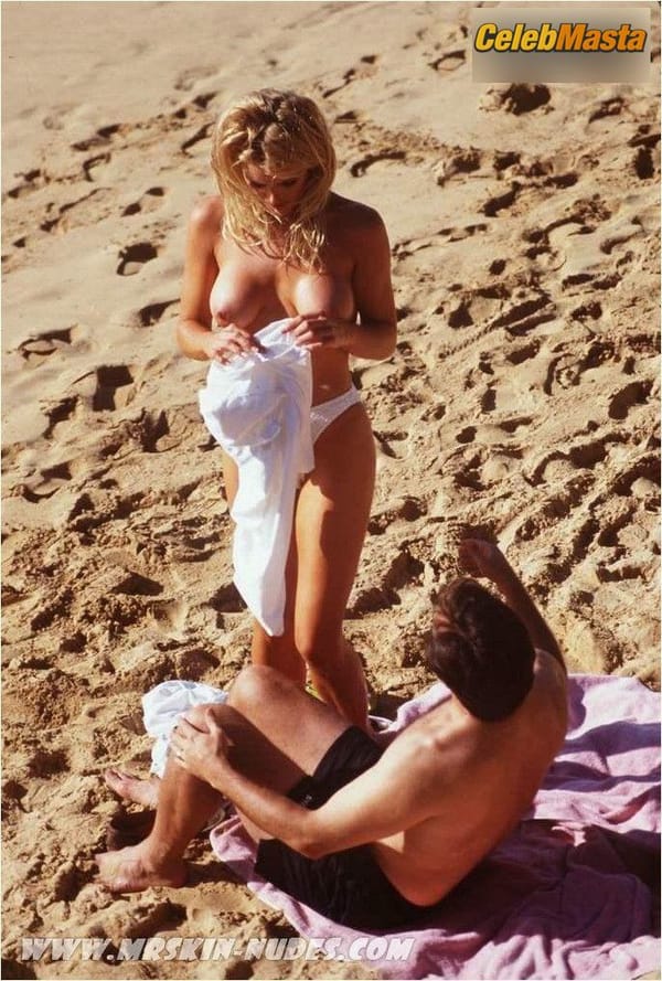 Gena Lee Nolin Pics: Homemade Sex Video photo 43