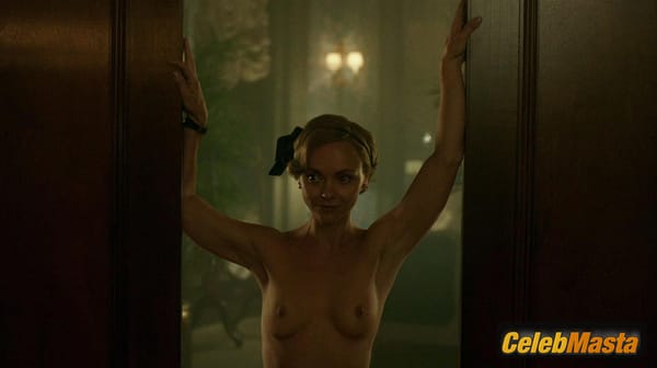 Christina Ricci Photo Gallery from Yellowjackets photo 22
