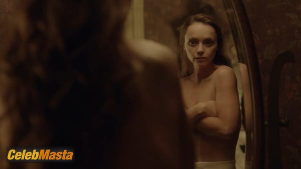Christina Ricci Photo Gallery from Yellowjackets photo 33
