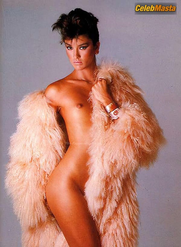 Photo Gallery: Janice Dickinson With Hairdressers photo 23
