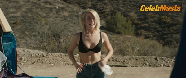 Julianne Hough Photos from Curve photo 3