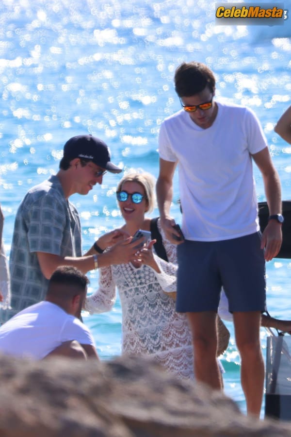 Photo Gallery: Ivanka Trump Vacation In Formentera photo 5