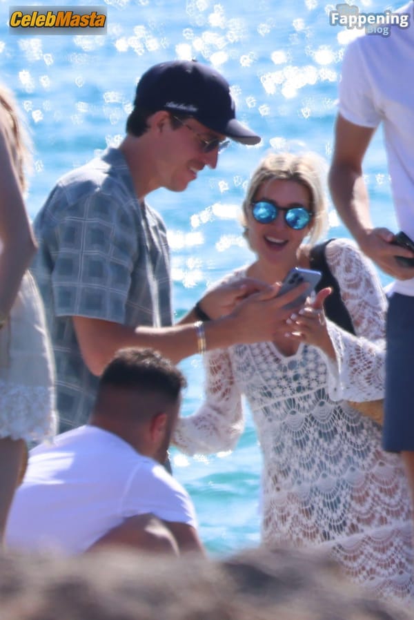 Photo Gallery: Ivanka Trump Vacation In Formentera photo 13