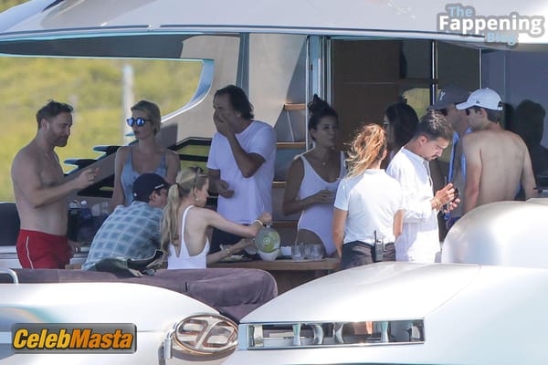 Photo Gallery: Ivanka Trump Vacation In Formentera photo 42