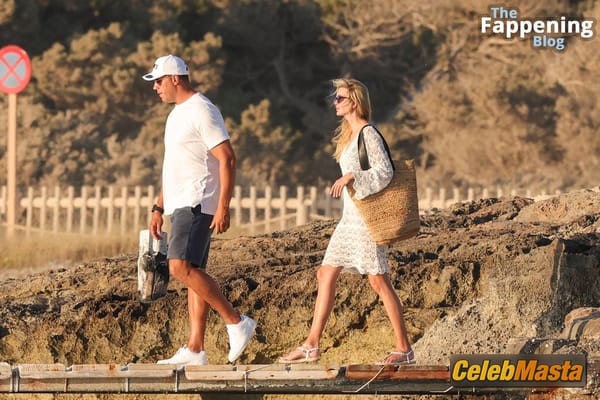 Photo Gallery: Ivanka Trump Vacation In Formentera photo 51