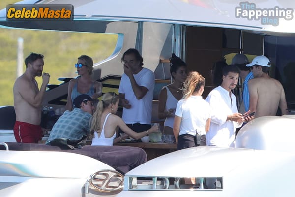 Photo Gallery: Ivanka Trump Vacation In Formentera photo 59