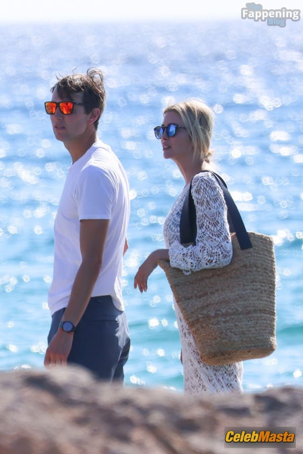 Photo Gallery: Ivanka Trump Vacation In Formentera photo 63