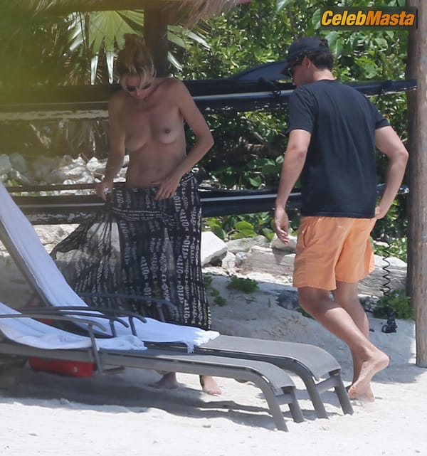 Heidi Klum Scene Photos Gallery from Handbra photo 61