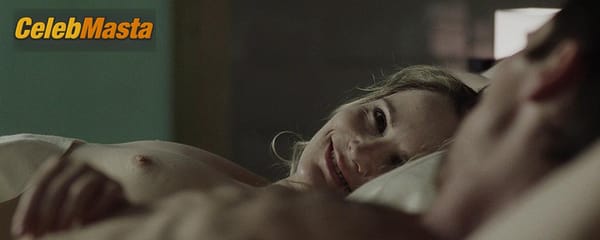 Jennifer Jason Leigh Photo Gallery from Awake photo 17